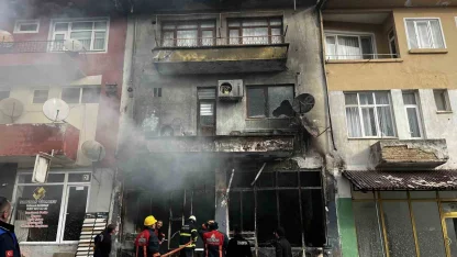 Sinop’ta motosiklet tamirhanesinde yangın: 1 yaralı