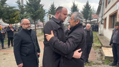 Tarihi ilçenin 100 yıllık çınarı hayatını kaybetti: İHA muhabirinin baba acısı