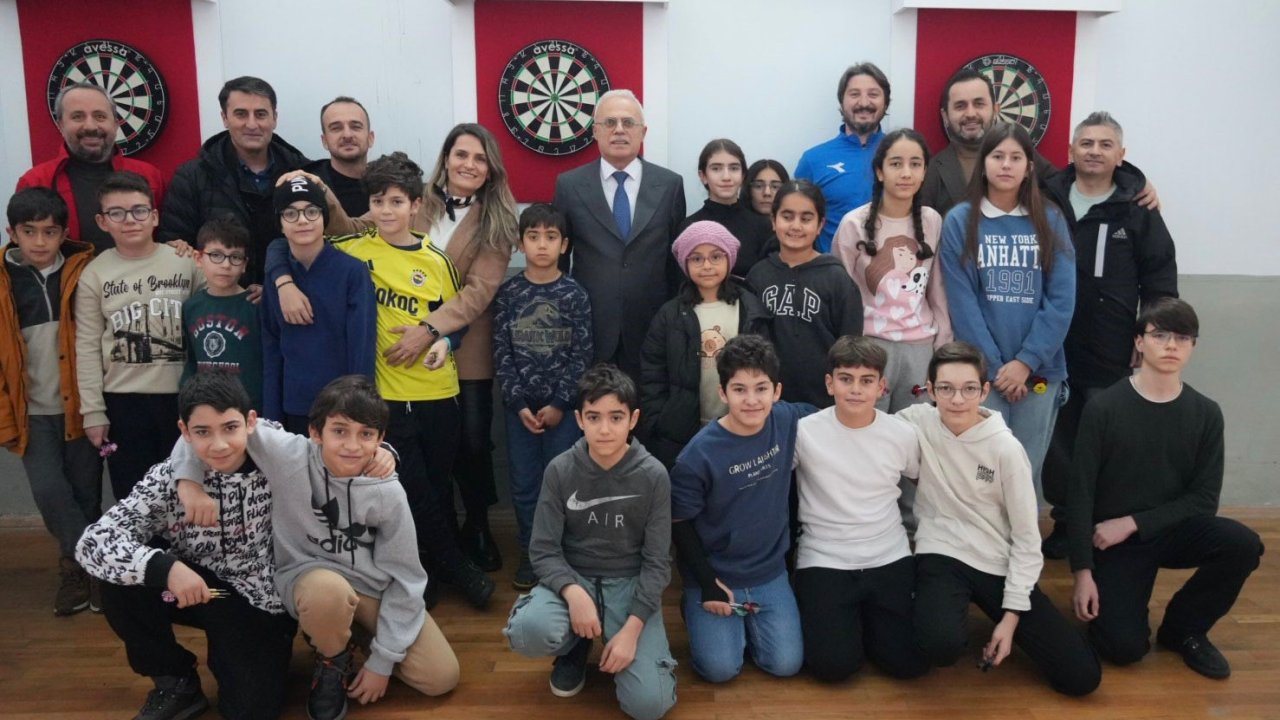 Tatile giren gençler soluğu gençlik merkezlerinde aldı