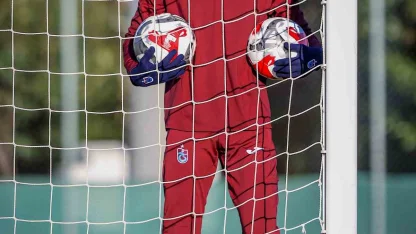 Trabzonspor’da Ernest Muçi’den 12 yıl sonra yeni seri