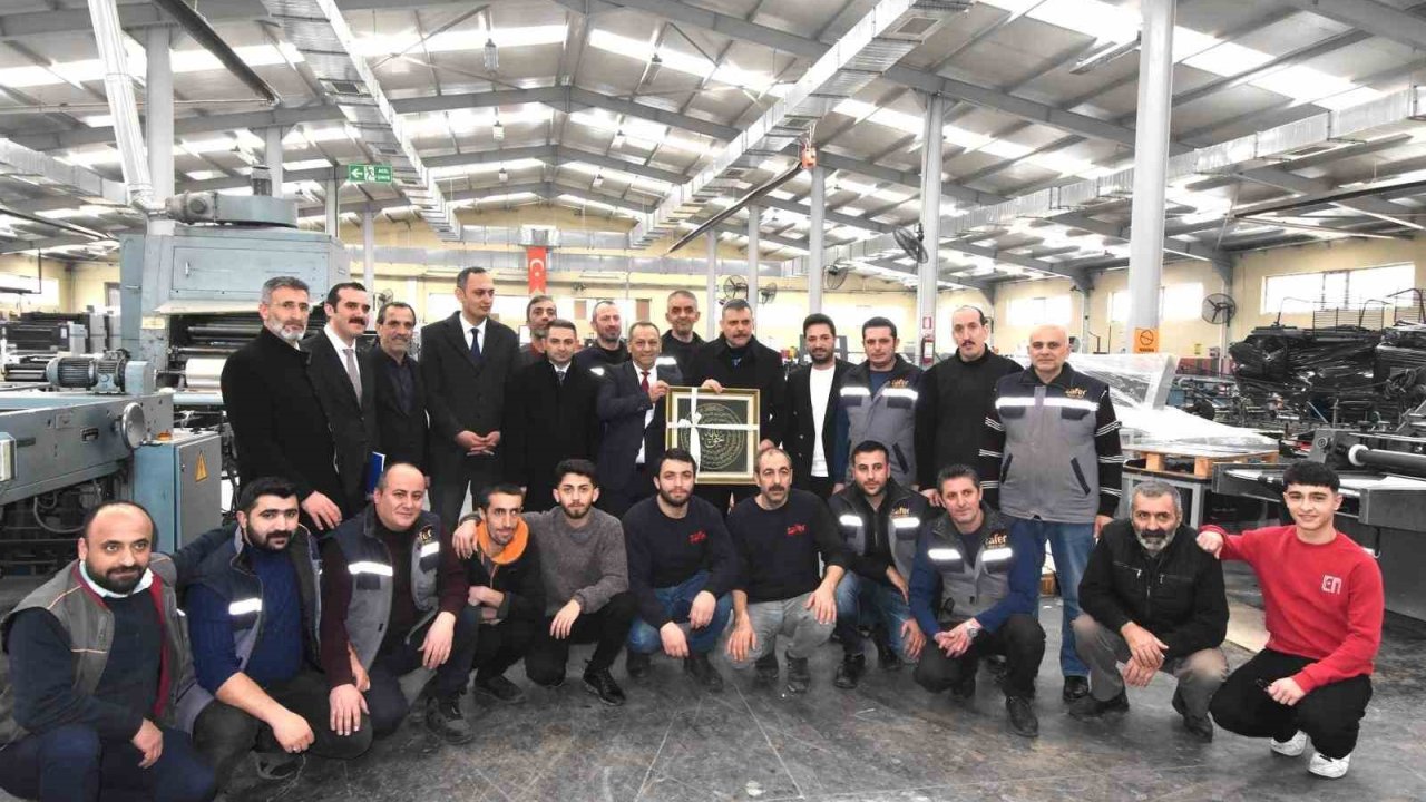 Vali Çiftçi, 42’nci kuruluş yılında Zafer Ofset baskı tesislerini gezdi