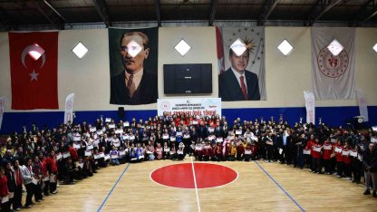 Vezirköprü’de okul sporlarında ödül heyecanı