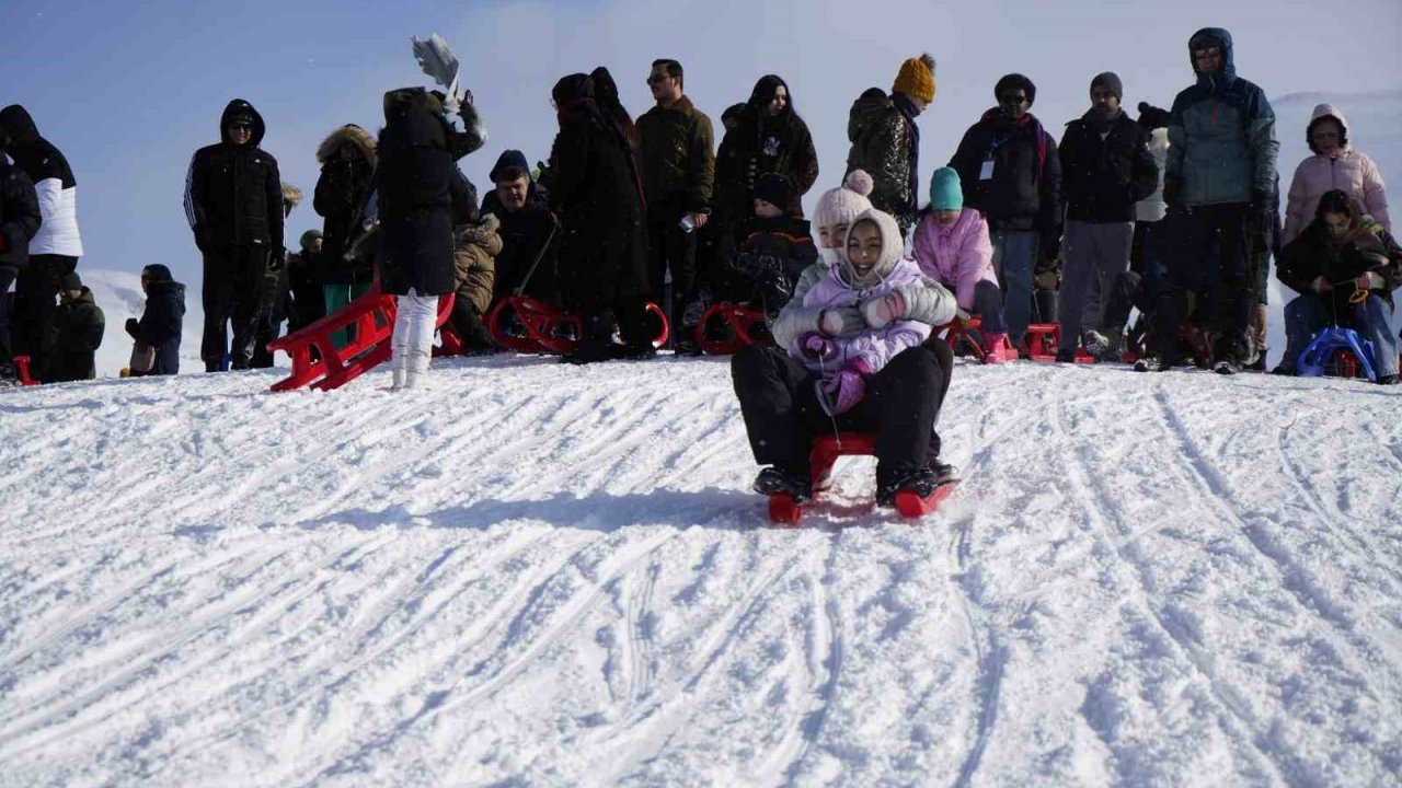 Zigana Kayak Merkezi’nde sömestr tatiliyle birlikte yoğunluk yaşandı