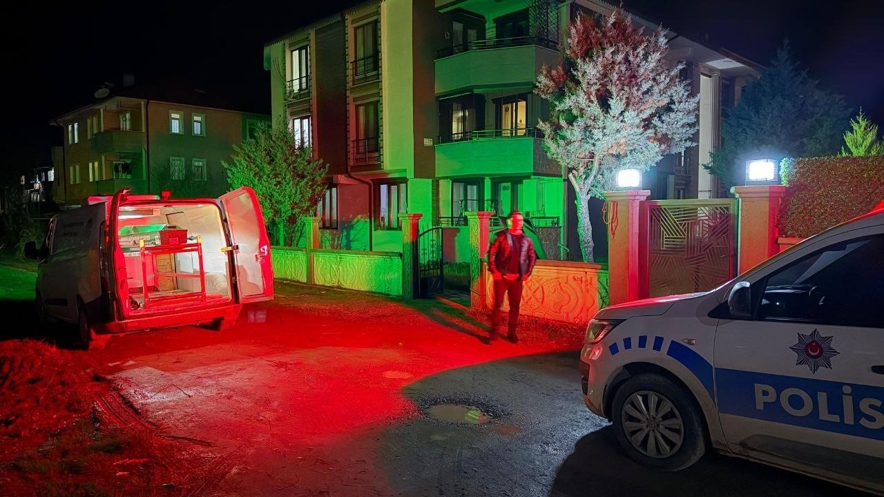 4’ncü evre kanser hastası olan kadın evinde ölü bulundu