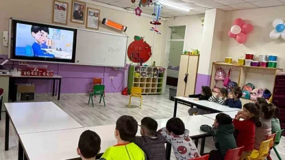 Akçakoca’da minik öğrencilere ağız ve diş sağlığı eğitimi