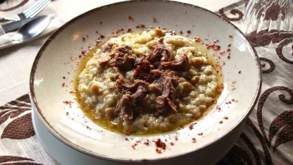 Amasya’nın tescilli lezzeti ’taş fırın keşkeği’: Pişmesi 12 saat sürüyor