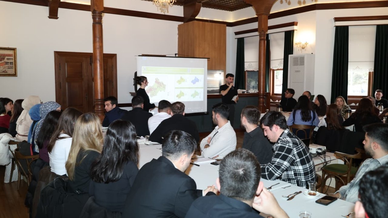 Başkan Yazıcıoğlu: "Yerel üretimi merkeze alan bir şehir modeli inşa etmeye kararlıyız"