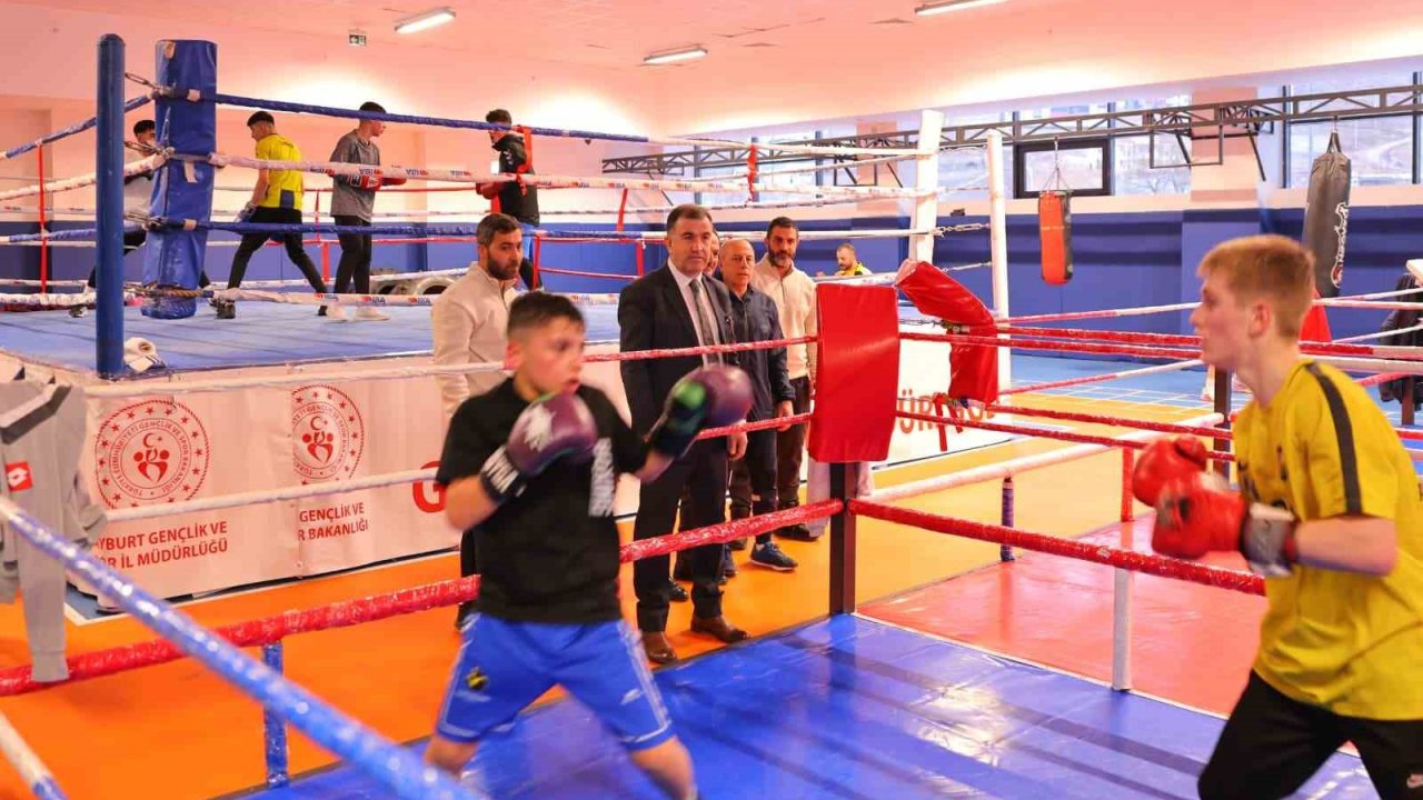 Bayburt Yeni Spor Salonu’nda antrenmanlar yoğun katılımla sürüyor