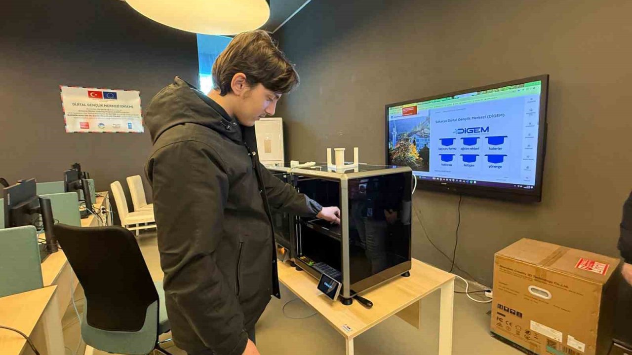 Büyükşehir DİGEM’de gençleri teknolojiyle buluşturdu