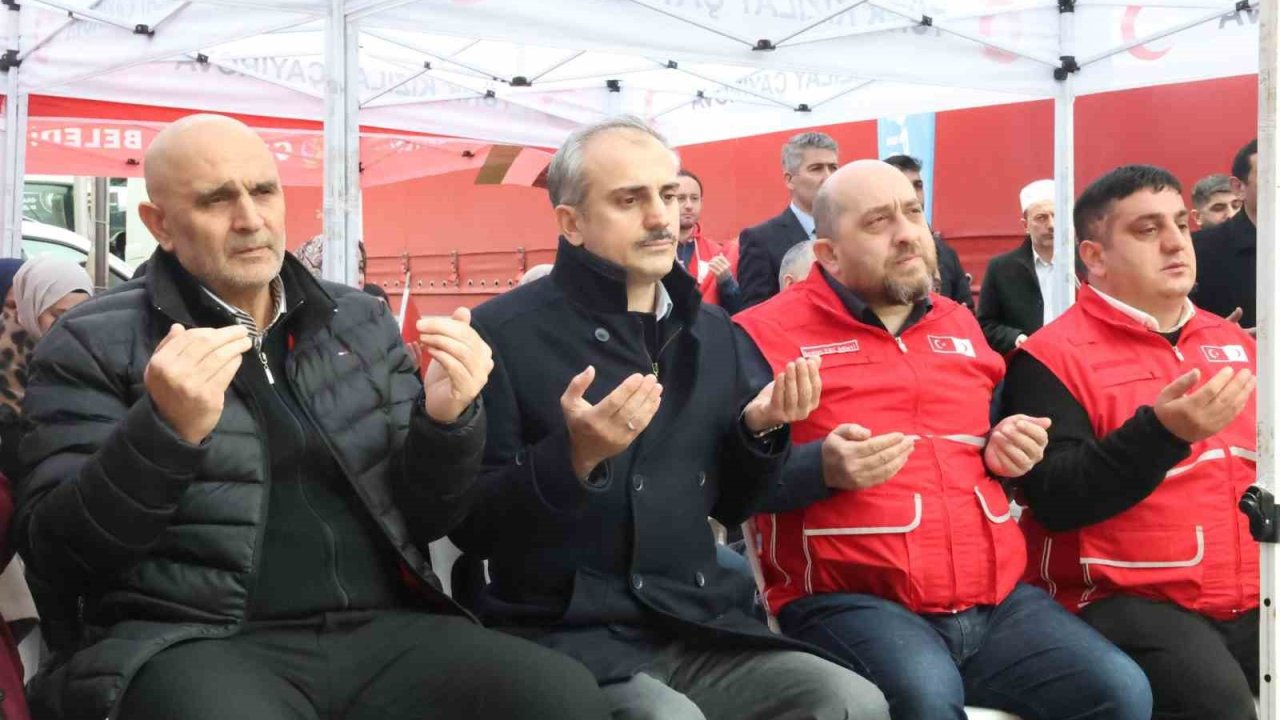 Çayırova’dan Gazze’ye 2 yardım tırı gönderildi