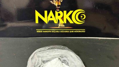 Düzce’de zehir tacirleri suçüstü yakalandı