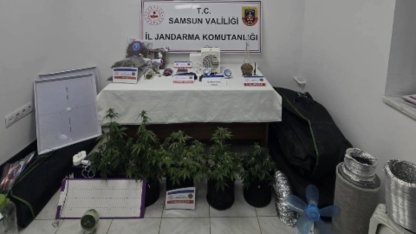 Elbise dolabında özel iklimlendirme sistemiyle uyuşturucu serası