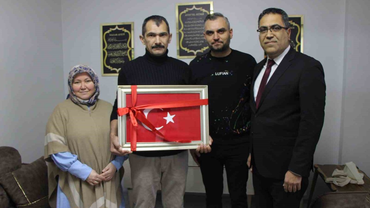 Hayatlar kurtarıp yeni evini depremzede aileye açan maden işçisi: "Felaket olsa yine yardıma koşarım"