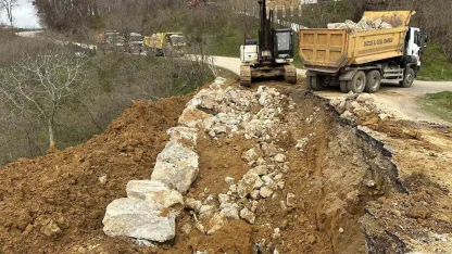 Heyelan bölgelerine anında müdahale