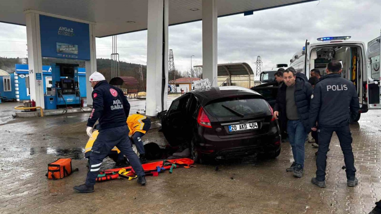 Karabük’te LPG istasyonuna çarpan otomobildeki 5 kişi yaralandı