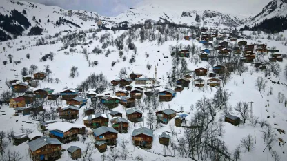 Karlar altındaki doğal yaşam Maden köyünde sanatla buluştu