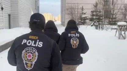 Kars merkezli 5 ilde "sahte el" operasyonu: 12 tutuklama