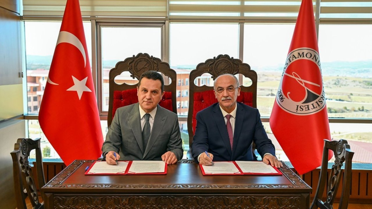 Kastamonu Üniversitesi’nden Giresun Üniversitesi’ne yazılım desteği