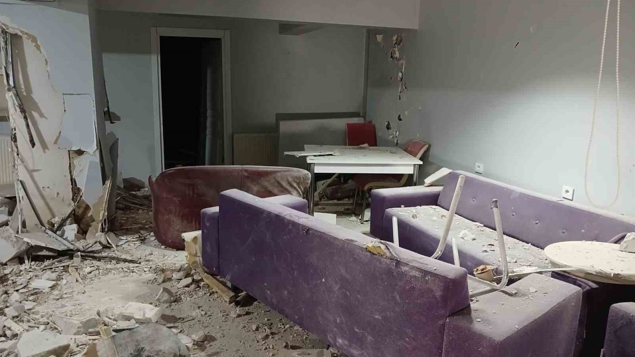 Kız yurdunda korkutan patlama: Öğrenciler otele yerleştirildi