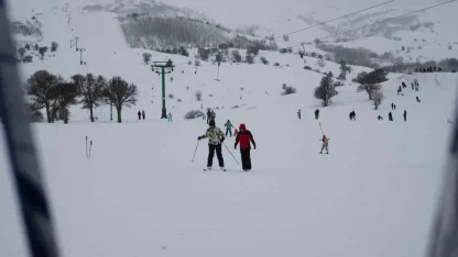 Kop Kayak Merkezi’nde sömestir tatili yoğunluğu