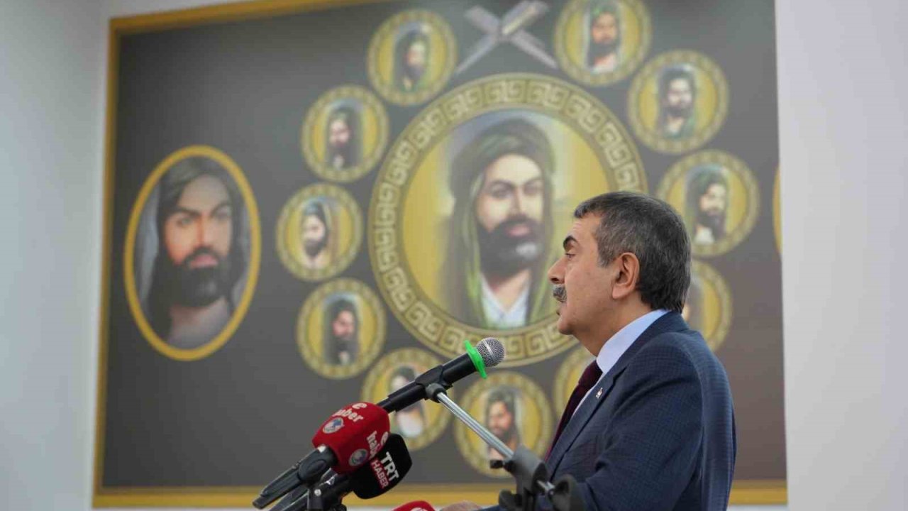 Milli Eğitim Bakanı Prof. Dr. Yusuf Tekin, Erzurum’da cemevini ziyaret etti