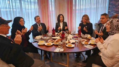 Protokol, Bafra’da şehit yakınları ve gazilerle iftar yaptı