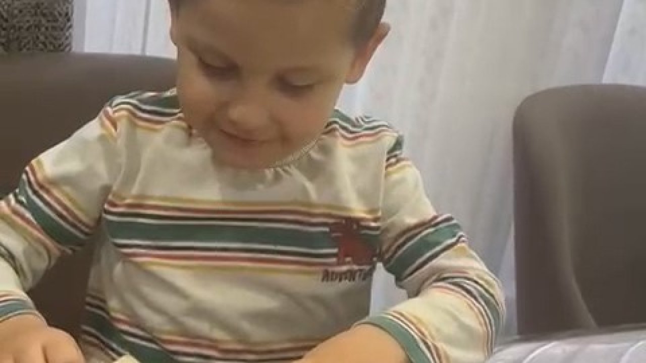 Rizeli miniklerden TSK Güçlendirme Vakfı’na anlamlı bağış