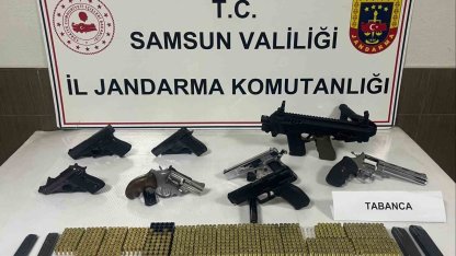Samsun’da cephanelik gibi ev: 8 tabanca ve 800 mermi ele geçirildi