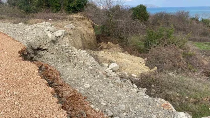 Sinop’ta heyelan sonrası evlerine su ulaşmayan vatandaşlardan tepki