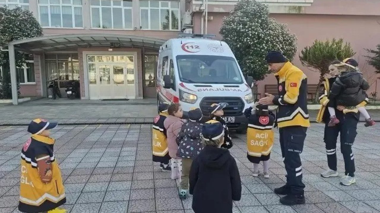Sinop’ta minik öğrenciler ambulansı yakından tanıdı