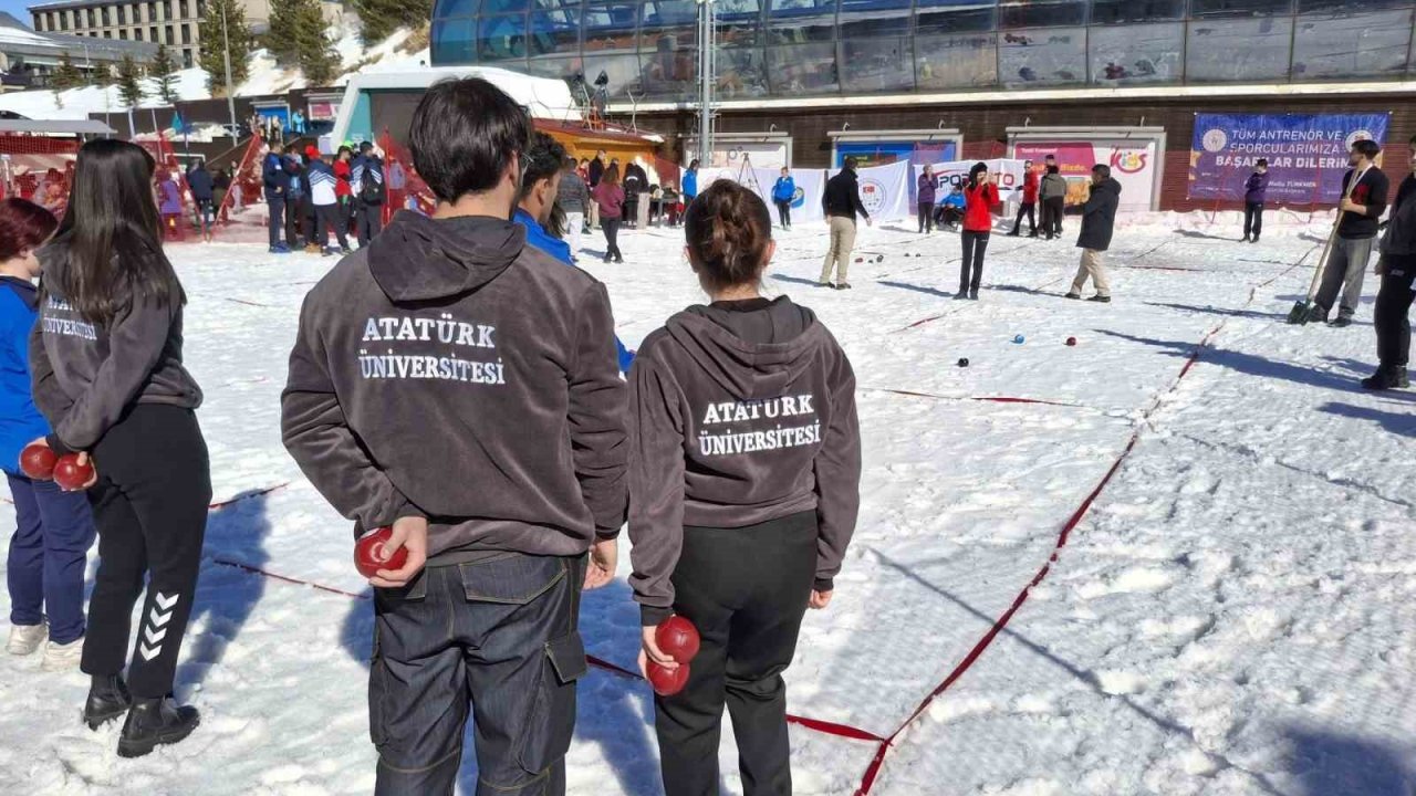 Ünilig kış oyunlarında Atatürk Üniversitesi rüzgârı