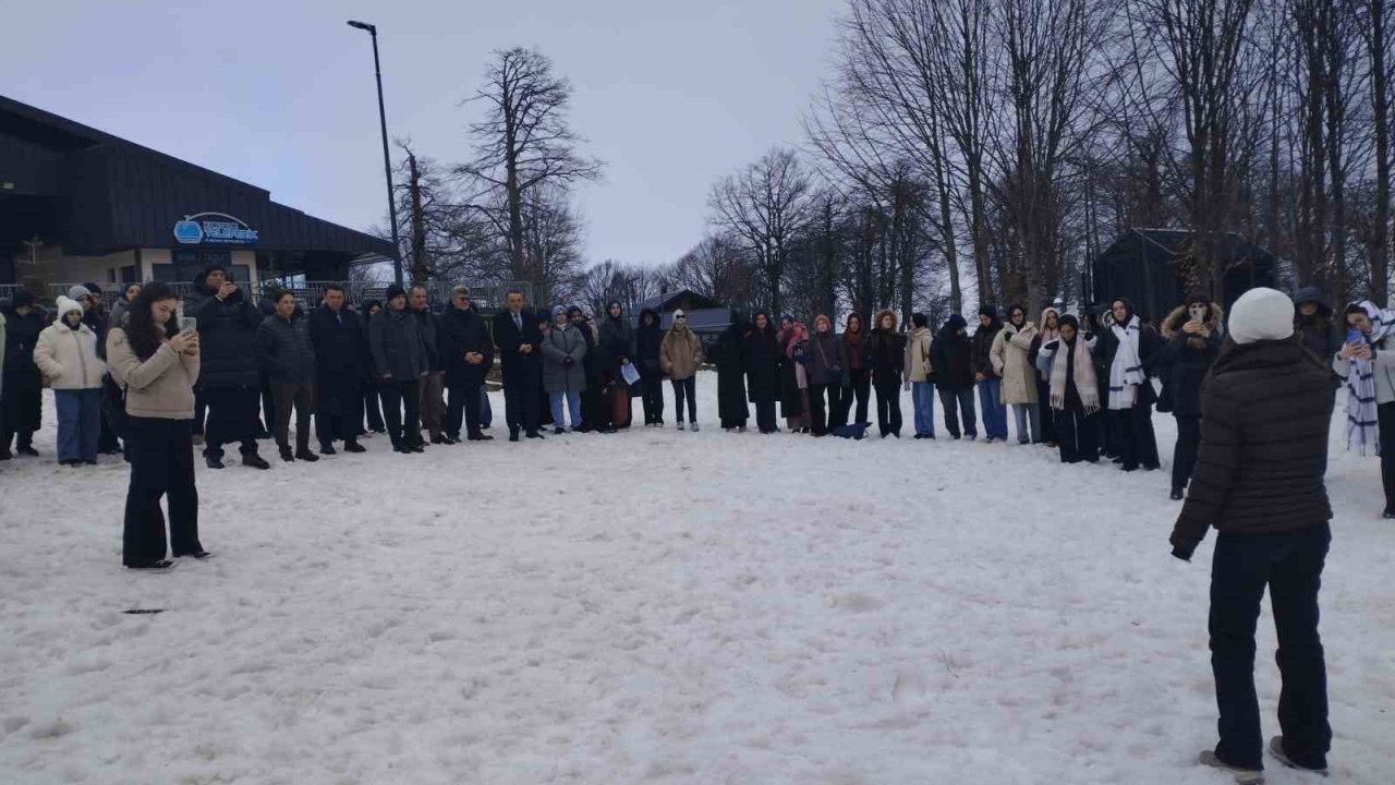 Zirvede şiir molası