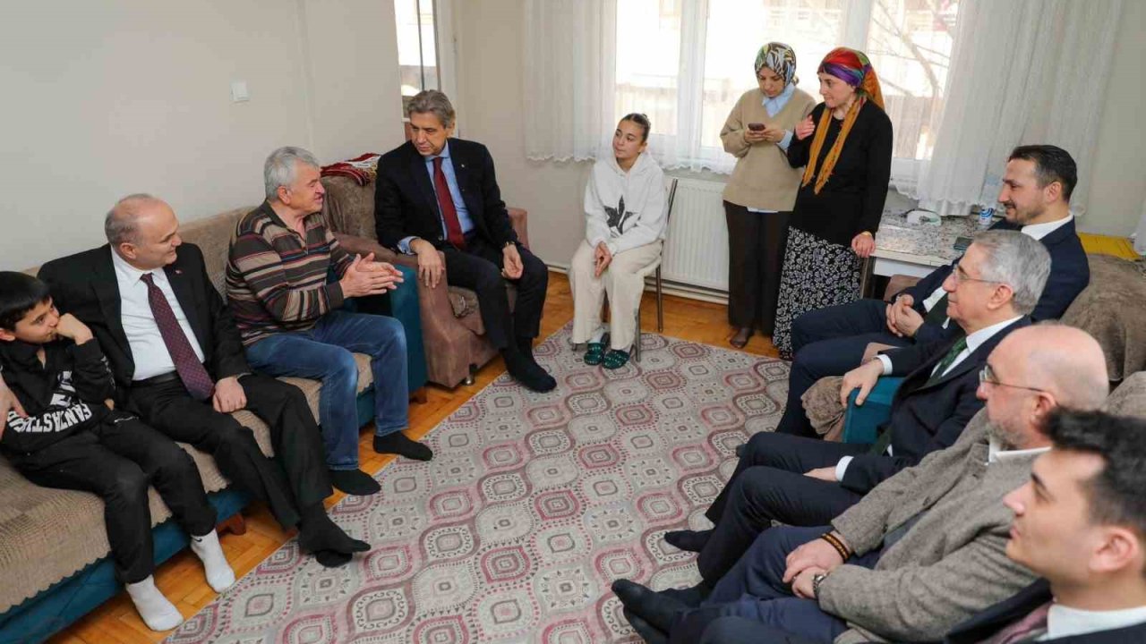 AK Parti yerel yönetimler başkanı Demir Düzce’ye geldi