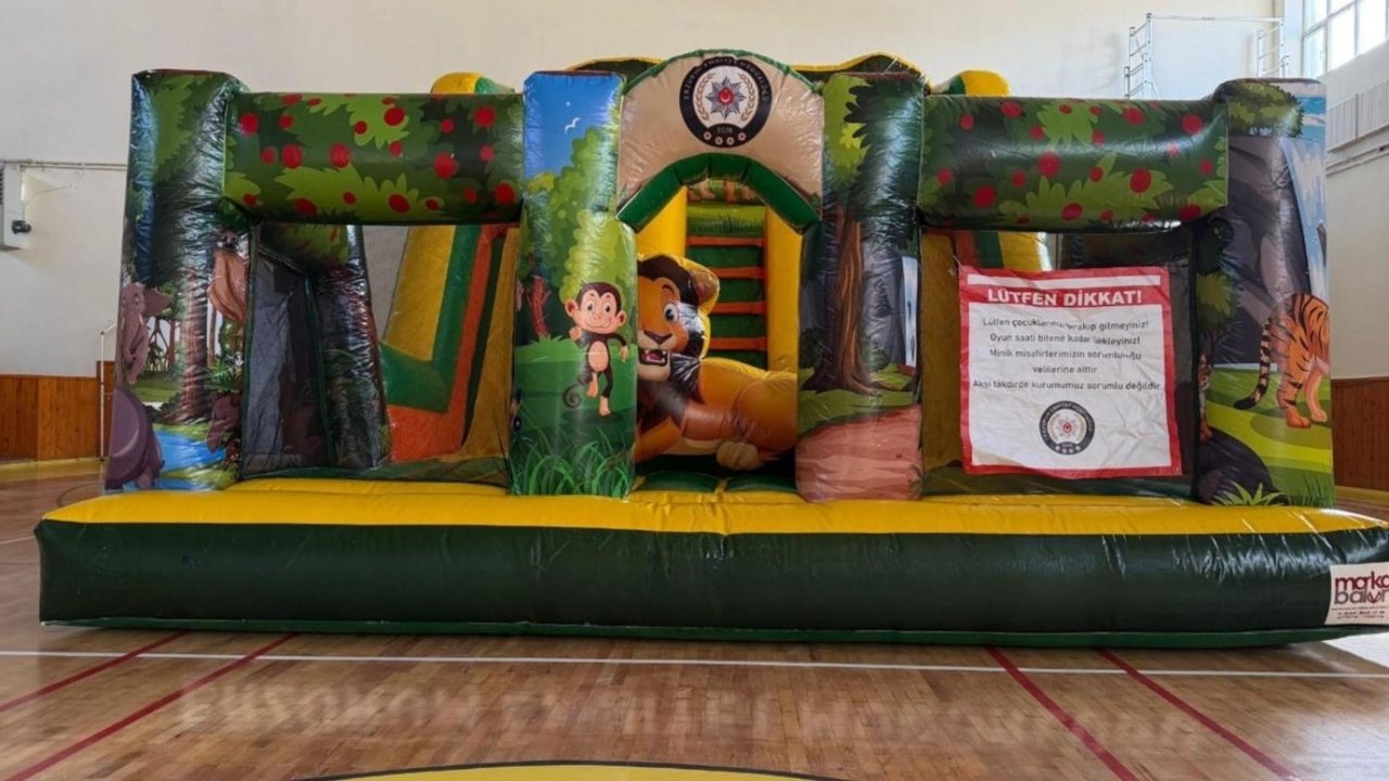 Bayburt’ta çocuklar için kurulan ’Balon Park’ oyun alanı 4 gün boyunca açık olacak