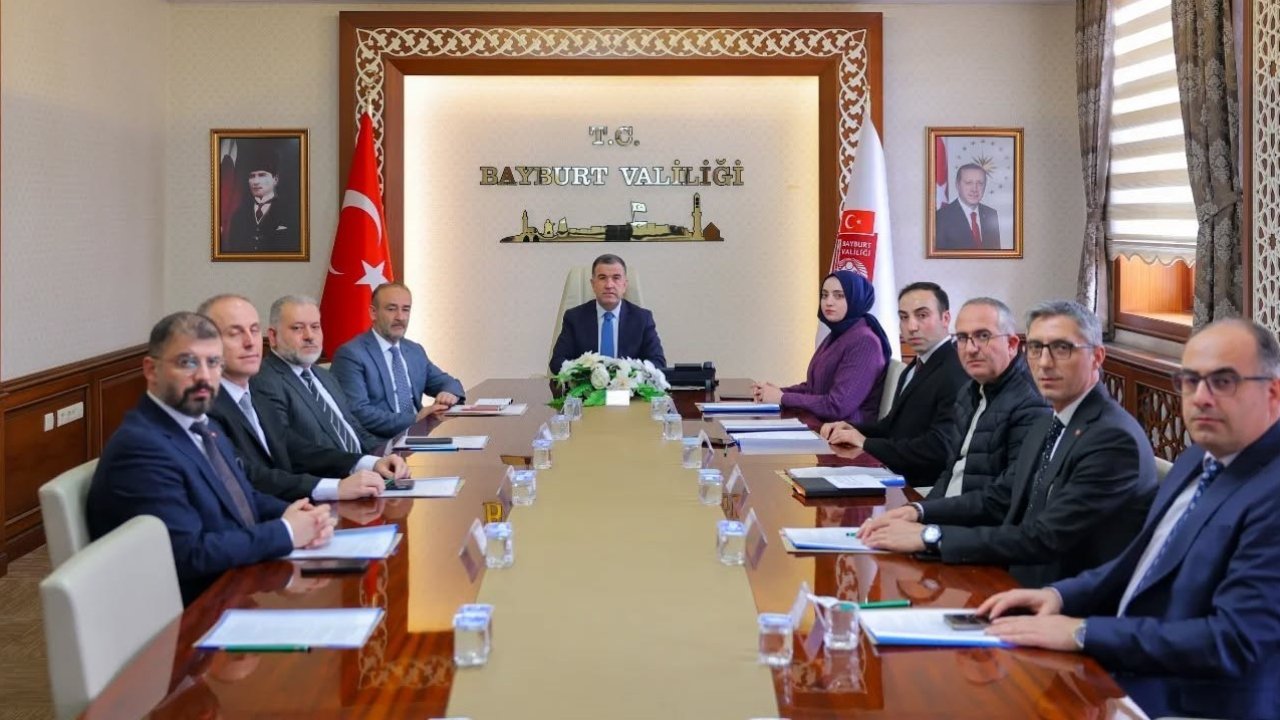 Bayburt’ta hayvanları korumaya yönelik sürdürülen çalışmalar toplantıda değerlendirildi