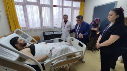 BEUN Rektörü Özölçer’den bayram ziyareti, hastalar ve sağlık çalışanlarıyla bayramlaştı