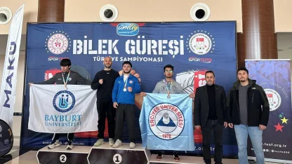 BEUN’lu Dünya Şampiyonu İsmail Hacı Bekar’dan çifte altın madalya