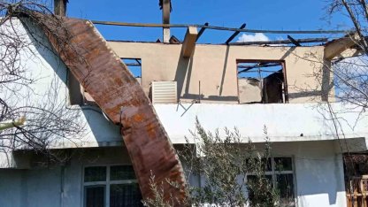 Bolu’da 2 katlı ev alevlere teslim oldu