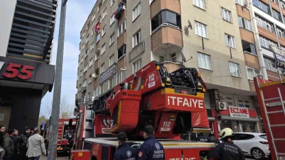 Bulaşık makinesi alev aldı, yangın büyümeden söndürüldü