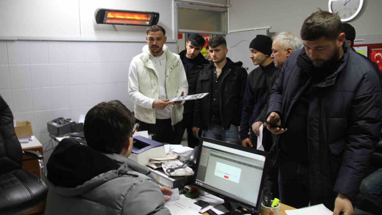 Çarşamba’da ‘app plaka’ paniği: Şoförler odası doldu taştı