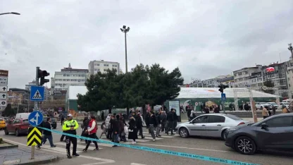 Cumhuriyet Meydanı’nda trafik yoğunluğu