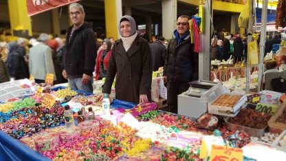 Devrek’te bayram şekerleri ve tatlıları görücüye çıktı