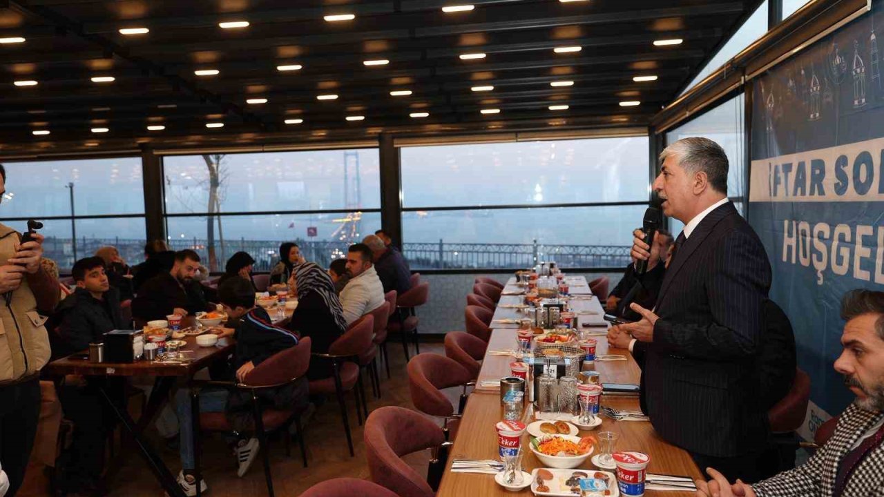 Dilovası’nda yetim ve öksüz aileleri için iftar programı düzenlendi