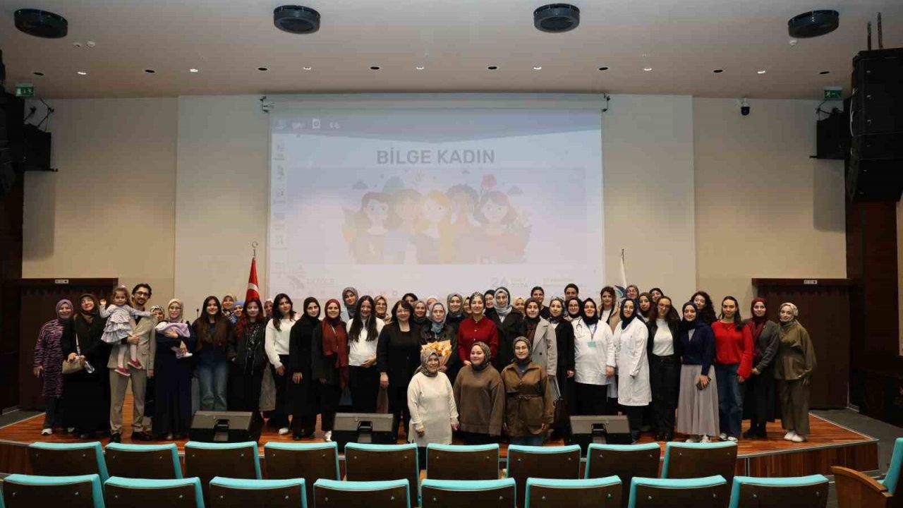 Düzce Üniversitesi’nde "Bilge Kadın" temalı konferans