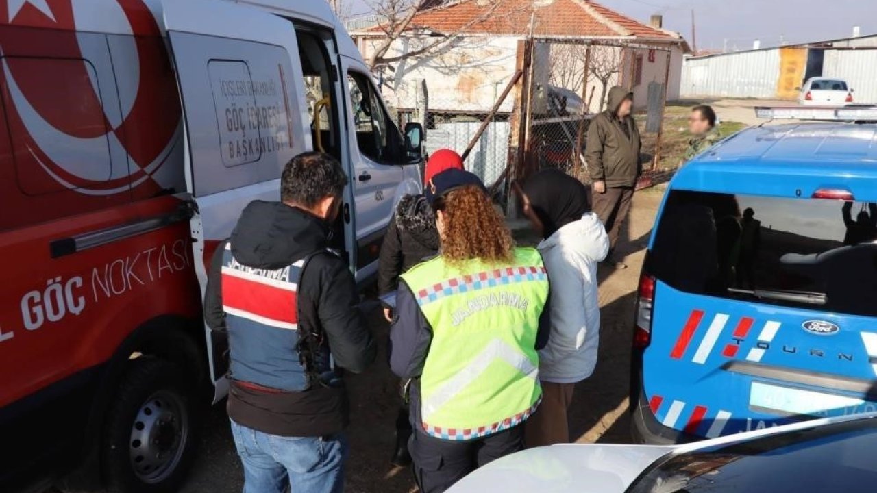 Düzce’de 5 düzensiz göçmen yakalandı