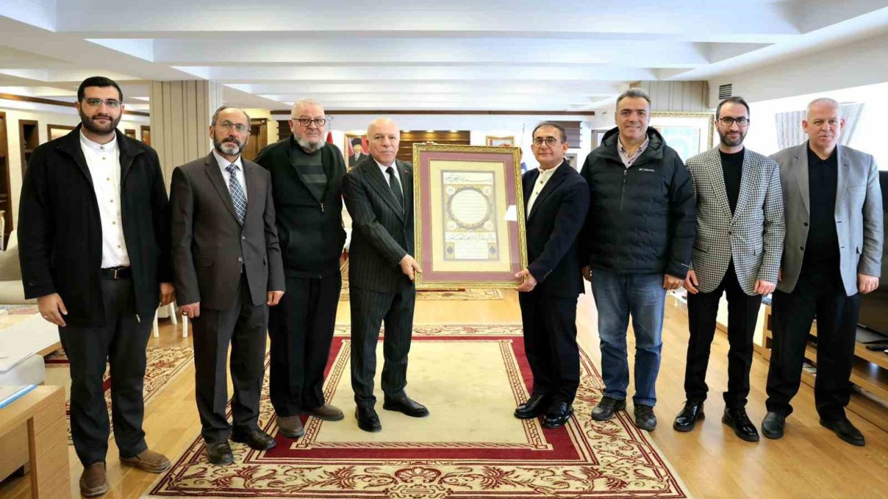 Ebu İshak Vakfı’ndan Başkan Sekmen’e Anlamlı Ziyaret