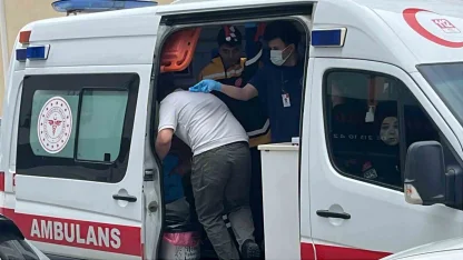 Elektrikli bisikletten düşen sürücü yaralandı