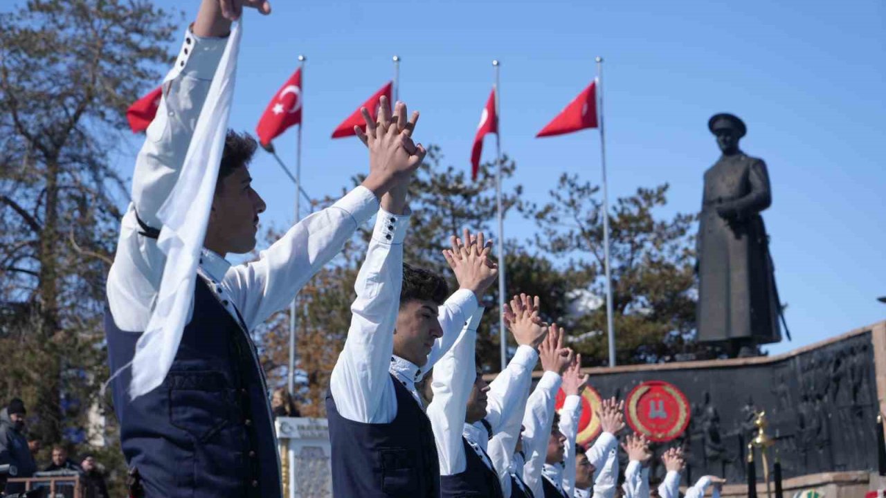 Erzurum’un kurtuluşunun 108’nci yıl dönümünü coşkuyla kutladı