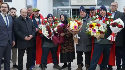 ETÜ’lü Bingül kardeşler, Zihinsel Engelliler Dünya Kayak Şampiyonası’nda 6 madalya kazandı