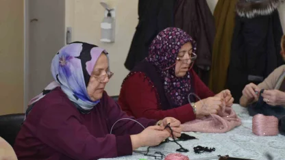 Evden çıkıp üretime katılıyorlar